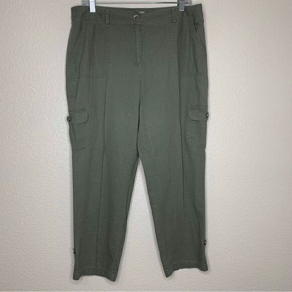 Chico's Pants - Chico’s Linen Blend Olive Green Cargo Ankle Pants